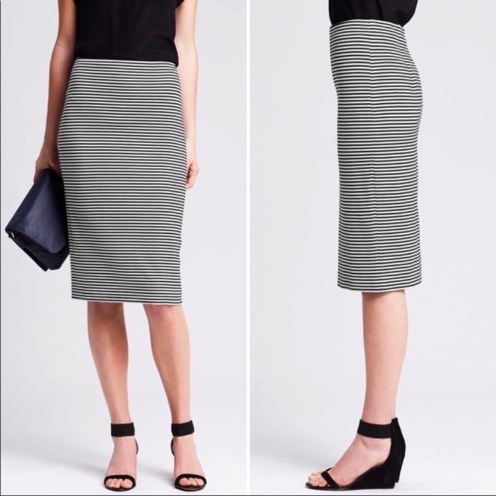 Banana Republic black & white stripe pencil skirt